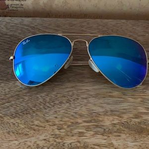 Ray Ban Blue Lenses Aviator Sunglasses